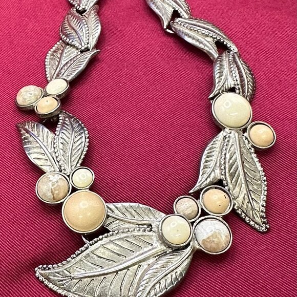 VTG Carol Dauplaise Pewter Leaf Motif & Stone Choker Necklace - Picture 8 of 11